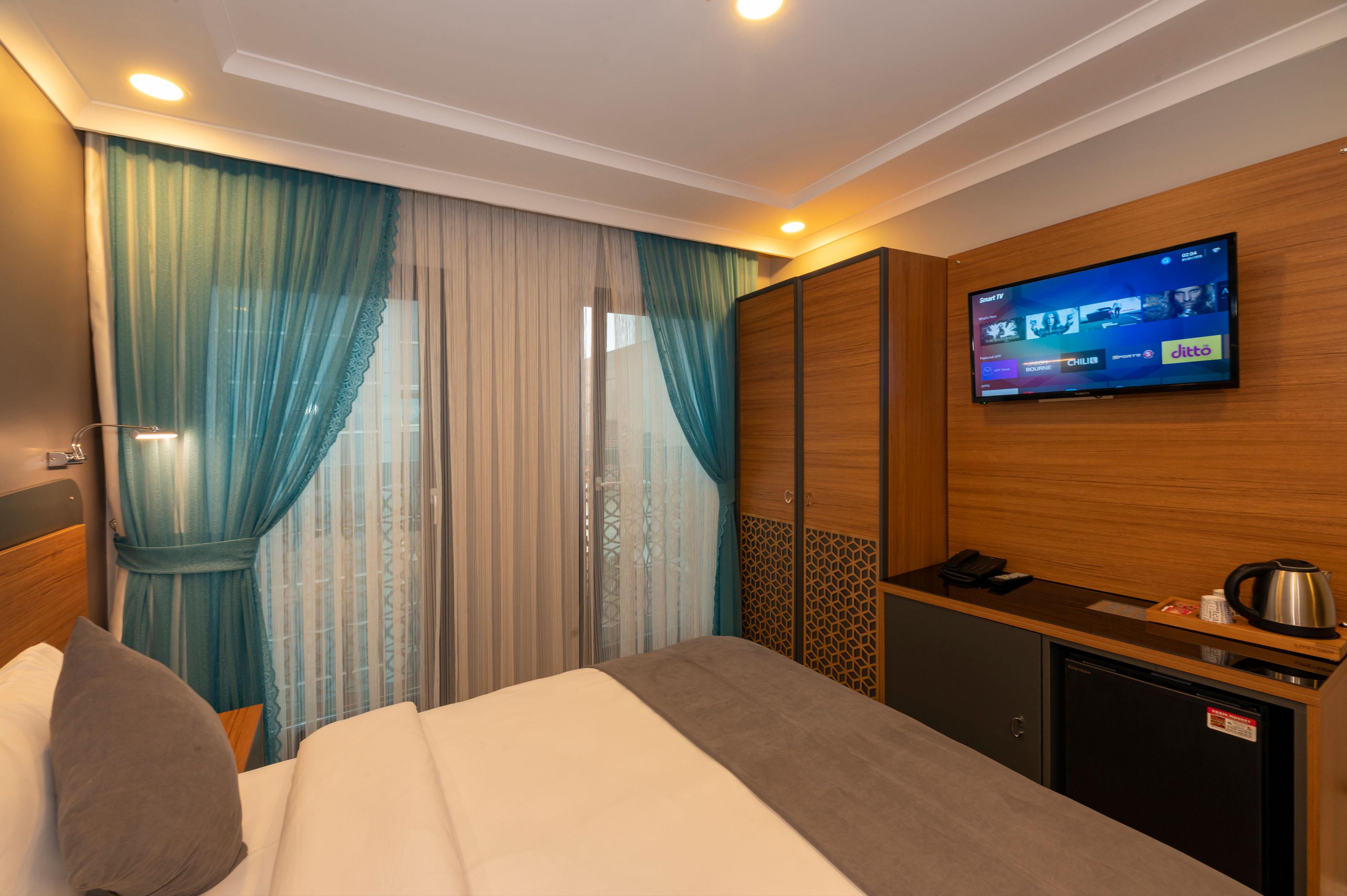 New Emin Hotel Стамбул Екстер'єр фото